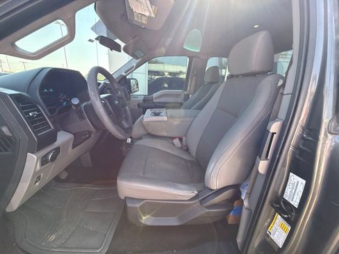 Used 2017 Ford F150 XL w/ Equipment Group 101A Mid RWD image 5