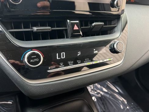 Used 2020 Toyota Corolla LE image 25