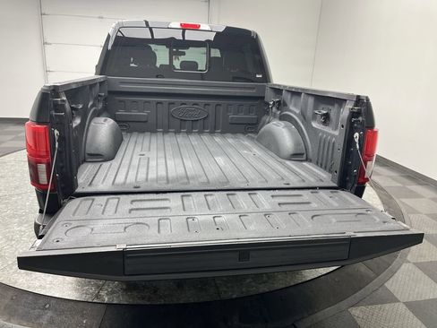 Used 2018 Ford F150 Platinum image 34