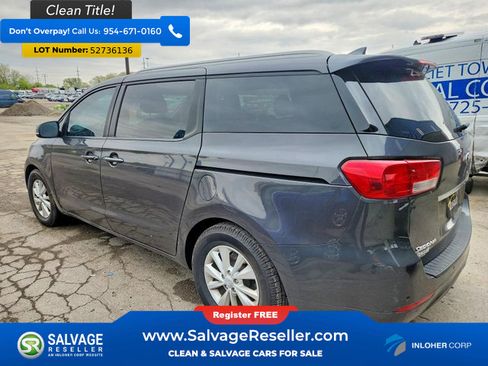 Used 2018 Kia Sedona LX w/ LX Essentials Premium Package FWD image 3