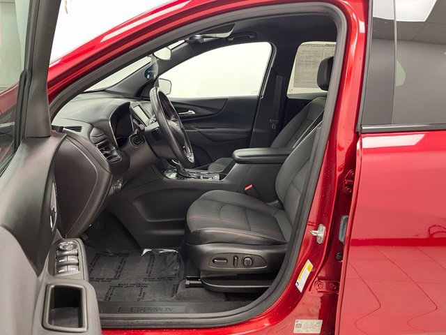 Used 2023 Chevrolet Equinox RS w/ LPO, Floor Liner Package AWD/4WD image 9