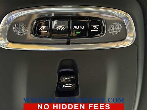 Used 2017 Volvo XC90 T6 Momentum w/ Vision Package image 37