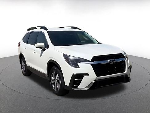 Used 2025 Subaru Ascent Premium AWD/4WD image 3