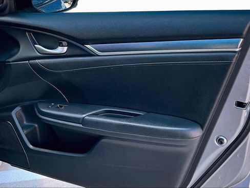 Used 2016 Honda Civic EX-L image 22