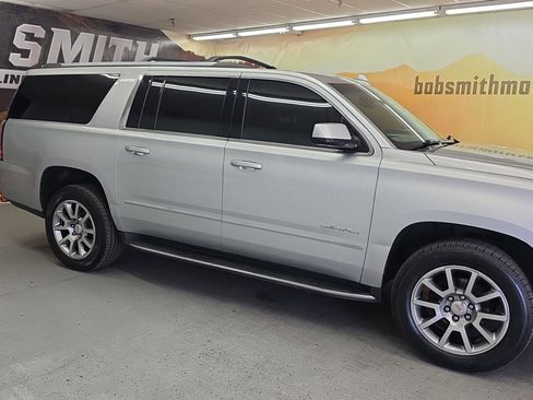 Used 2020 GMC Yukon XL Denali image 20