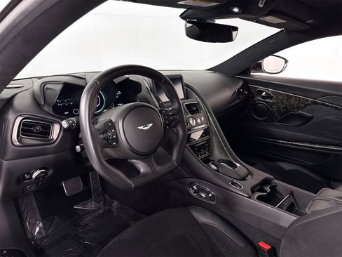 Used 2019 Aston Martin DBS Superleggera image 19