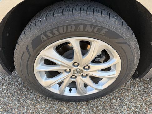 Used 2020 Buick Envision Preferred FWD image 16