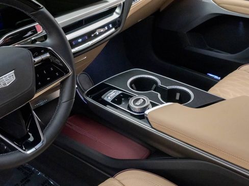 Certified 2026 Cadillac Lyriq Signature Luxury w/ Nappa Leather Package AWD/4WD image 20