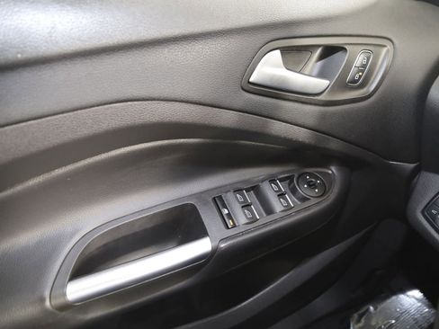 Used 2019 Ford Escape SE AWD/4WD image 25