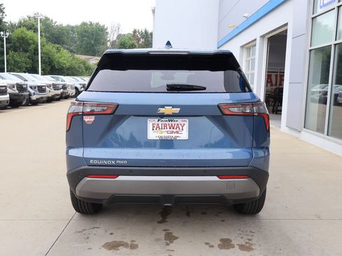 New 2027 Chevrolet Equinox LT w/ Convenience Package II AWD/4WD image 9