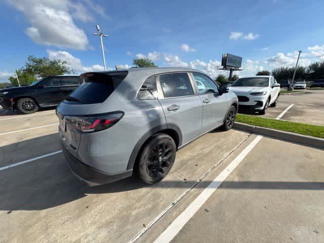 Used 2024 Honda HR-V Sport image 2
