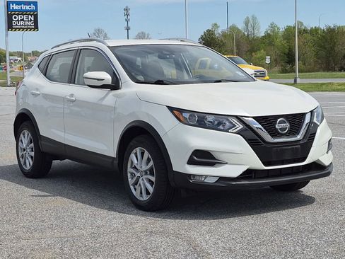 Used 2022 Nissan Rogue Sport SV AWD/4WD image 2