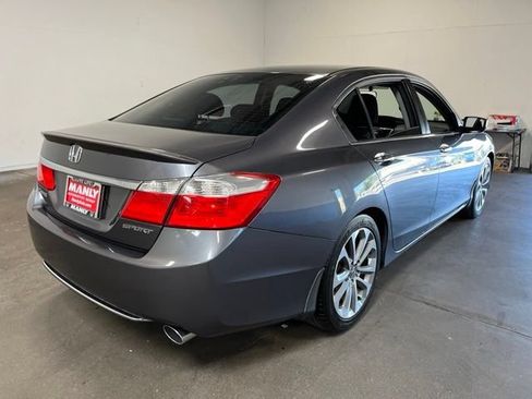Used 2013 Honda Accord Sport image 3