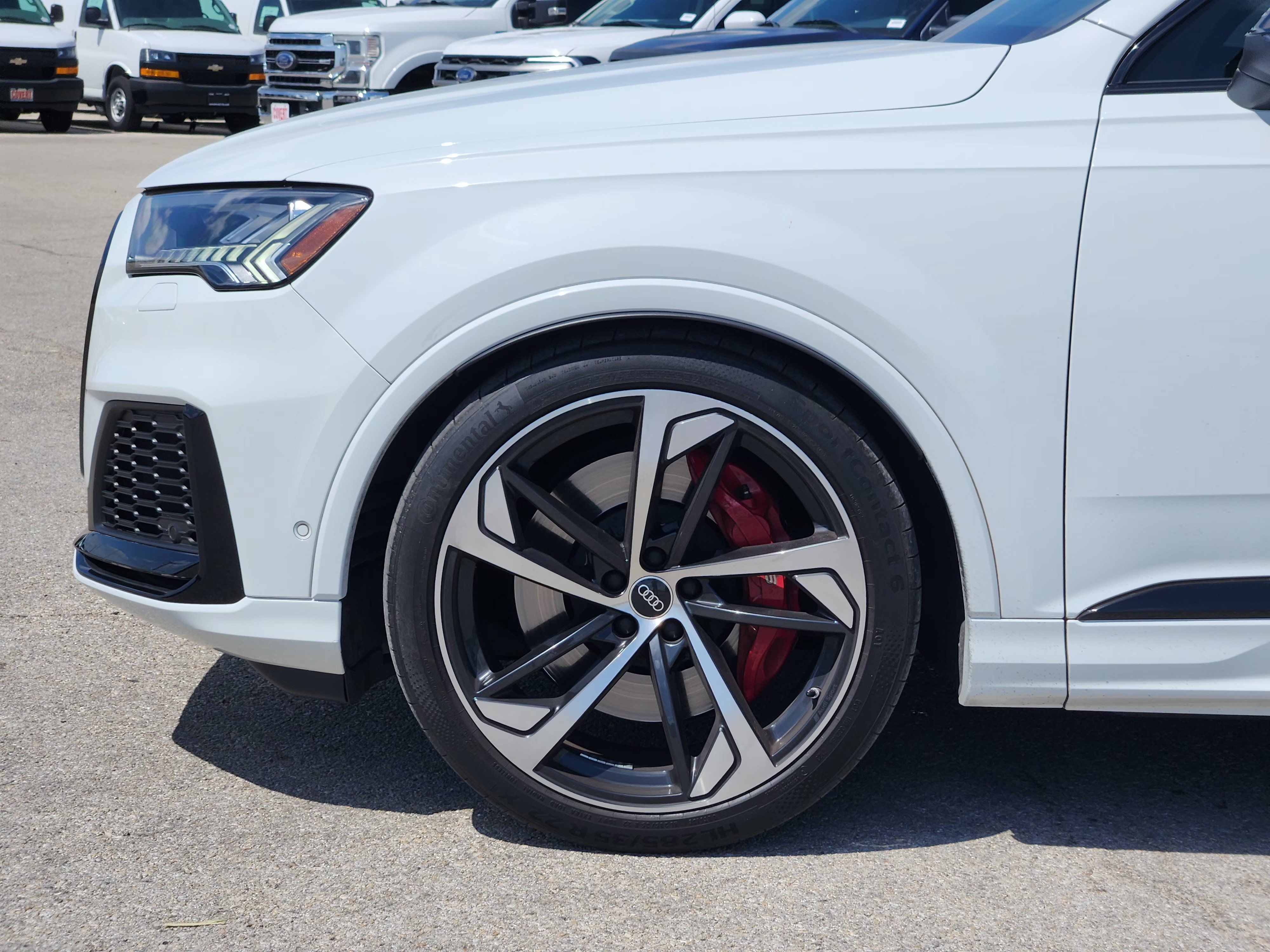 Used 2023 Audi SQ7 Premium Plus w/ Executive Package AWD/4WD image 9