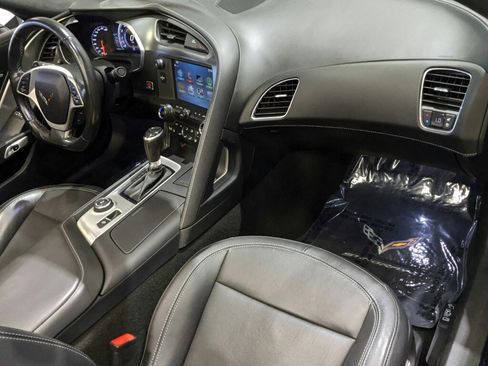 Used 2019 Chevrolet Corvette Stingray Convertible w/ 3LT Preferred Equipment Group image 18