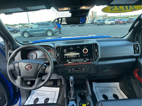 Used 2025 Nissan Frontier PRO-4X w/ Pro Premium Package image 22