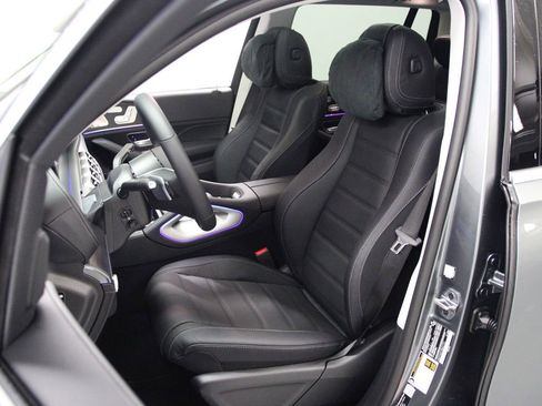 New 2026 Mercedes-Benz GLS 450 4MATIC image 12