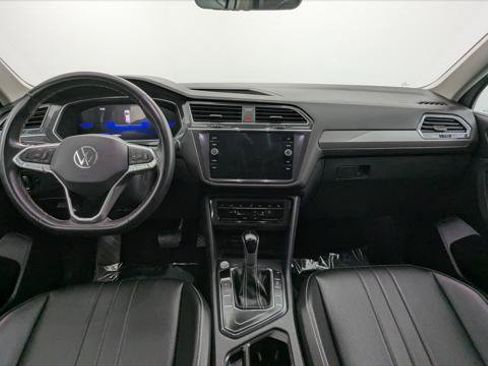 Used 2023 Volkswagen Tiguan SE FWD image 24
