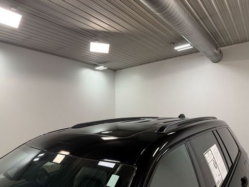 Used 2023 Jeep Grand Cherokee L Laredo image 43