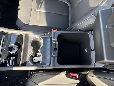 New 2026 Jeep Grand Cherokee Limited AWD/4WD image 18