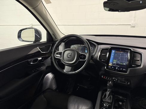Used 2017 Volvo XC90 T6 Momentum AWD/4WD image 23