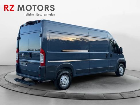 Used 2018 RAM ProMaster 2500 FWD image 5