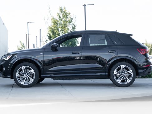 New 2025 Audi Q3 2.0T Premium image 7