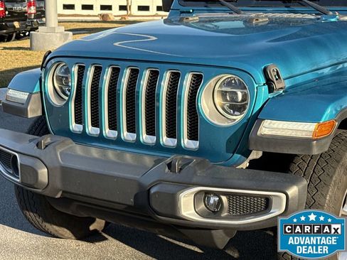 Used 2019 Jeep Wrangler Unlimited Sahara image 10