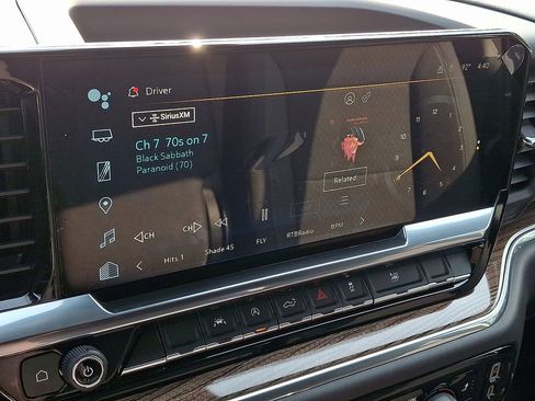 Used 2025 Chevrolet Silverado 1500 LT image 17