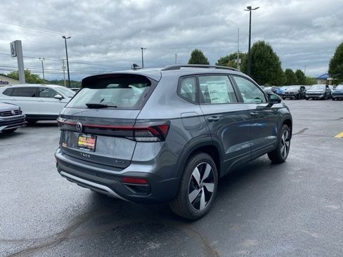 New 2025 Volkswagen Taos S image 10