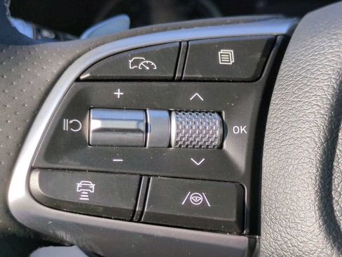 Certified 2026 Genesis G70 2.5T RWD image 24
