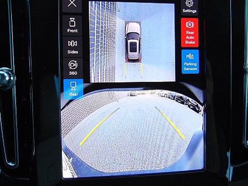 New 2026 Volvo XC40 B5 Ultra w/ Climate Package image 22