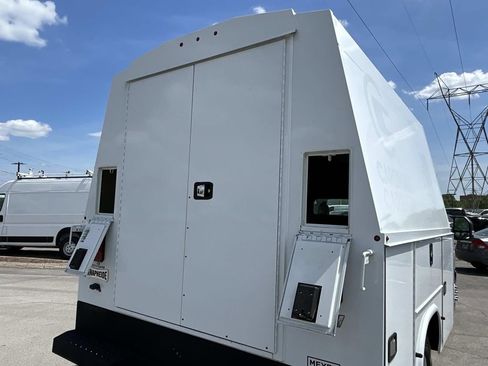 Used 2020 Ford F350 XL w/ Power Equipment Group RWD image 16