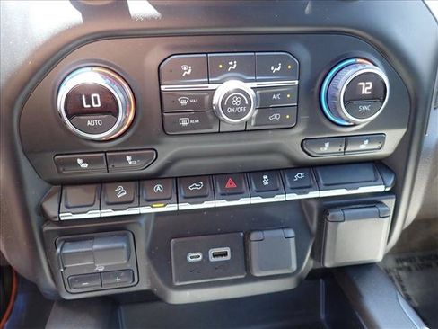 Used 2019 Chevrolet Silverado 1500 LT Trail Boss AWD/4WD image 19