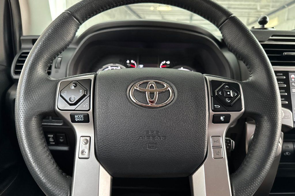 Used 2024 Toyota 4Runner TRD Sport w/ Technology Package AWD/4WD image 28