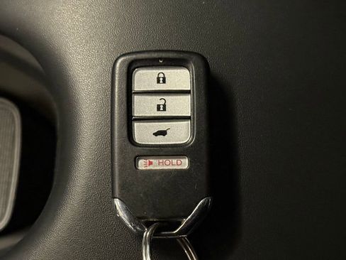 Used 2016 Honda HR-V EX image 17