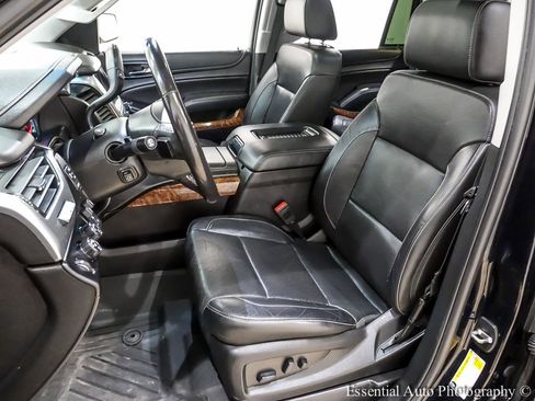 Used 2018 Chevrolet Tahoe Premier AWD/4WD image 13