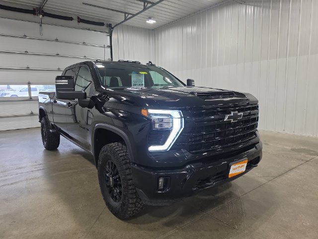 Used 2024 Chevrolet Silverado 3500 LTZ w/ LTZ Plus Package AWD/4WD image 2