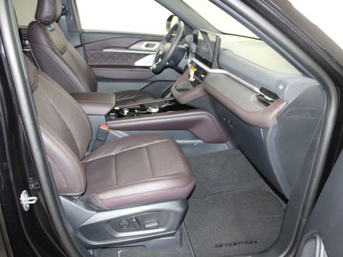 New 2026 Ford Explorer Platinum w/ LUX Leather Package image 28