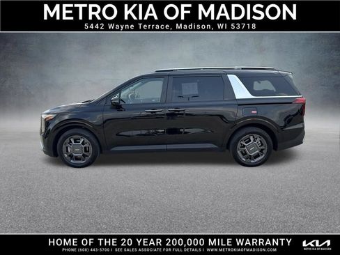 Used 2026 Kia Carnival EX FWD image 3