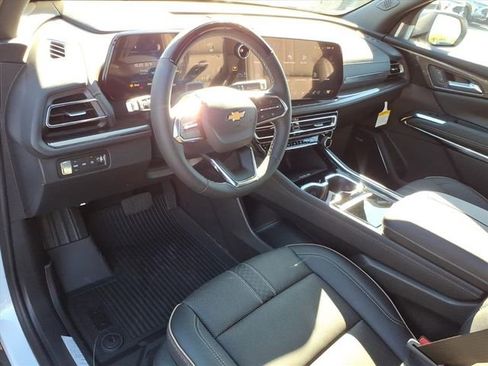 New 2026 Chevrolet Traverse High Country w/ LPO, Floor Liner Package AWD/4WD image 5
