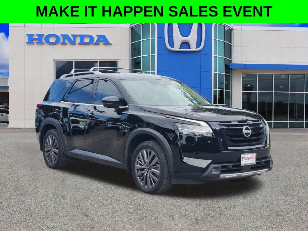 Used 2023 Nissan Pathfinder SL w/ SL Premium Package FWD image 3