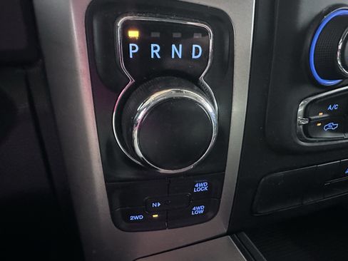 Used 2019 RAM 1500 Classic SLT w/ Luxury Group AWD/4WD image 44