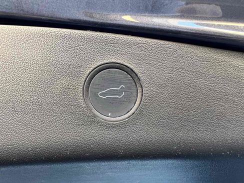 Used 2022 Tesla Model 3 image 10