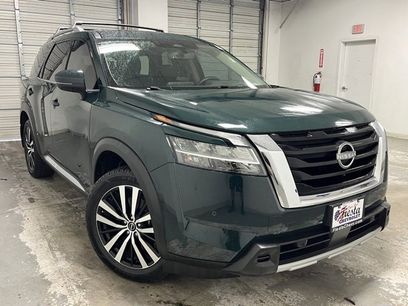 Used 2024 Nissan Pathfinder Platinum w/ Cargo Package