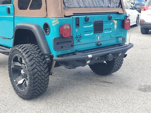 Used 1998 Jeep Wrangler Sport image 6