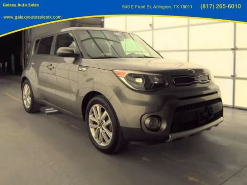 Used 2018 Kia Soul + FWD image 4