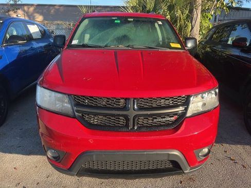 Used 2018 Dodge Journey SXT w/ Blacktop Package image 2