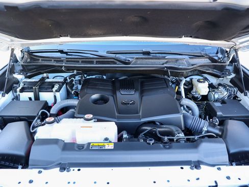 Used 2024 Toyota Tundra SR5 image 17