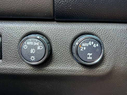 Used 2022 GMC Canyon Denali AWD/4WD image 18